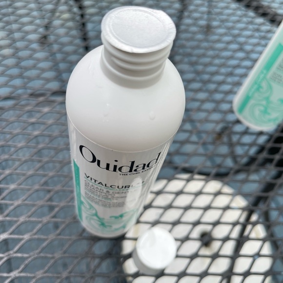 Ouidad VitalCurl+ Clear & Gentle Shampoo - Picture 2 of 4